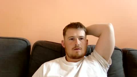 Yung English Man online show from May 2, 1:03 pm