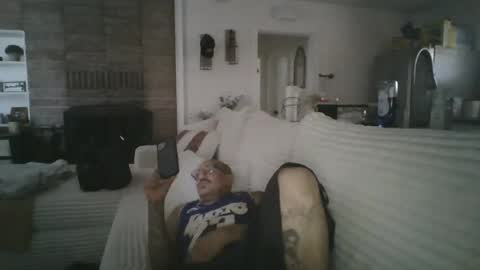 felixrlarios25 online show from July 22, 7:17 pm
