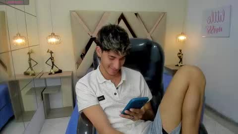 FER PHOENIX online show from February 27, 5:19 am