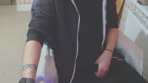 ffys2025 online show from February 6, 9:06 pm