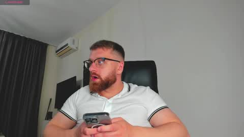 FindomGuyXXX online show from March 18, 1:25 pm