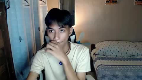 fineboii_rey18 online show from October 9, 4:01 pm