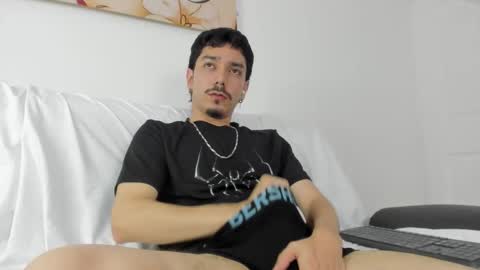 finn_jackson online show from March 25, 9:19 pm