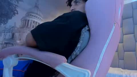 fire_boy69 online show from October 24, 4:47 am