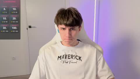 first_mark online show from May 3, 2:09 pm