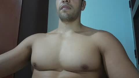 fitchestabs_69 online show from April 12, 10:11 pm