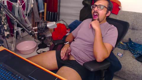 Snapshot of fizz6572 chatting on October 22, 11:30 pm fizz6572 online show from October 22, 11:30 pm
