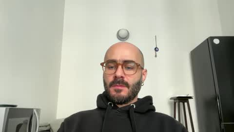 Fla is short for Flavio online show from November 27, 10:08 am