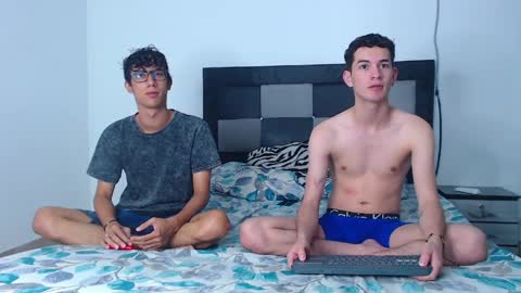 Steven and Daniel online show from March 25, 1:09 am