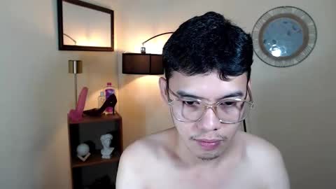 Snapshot of floriankeirxx_ chatting on October 20, 10:57 pm floriankeirxx_ online show from October 20, 10:57 pm