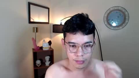 Snapshot of floriankeirxx_ chatting on October 16, 5:59 am floriankeirxx_ online show from October 16, 5:59 am