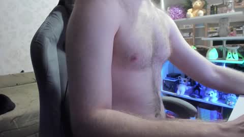 fluffycat  online show from October 9, 5:51 pm