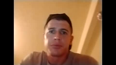 Snapshot of flybuy2525 chatting on October 7, 2:59 am flybuy2525 online show from October 7, 2:59 am