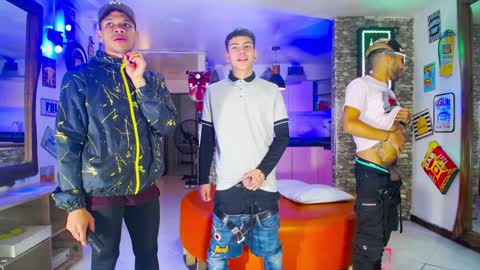 flyckers online show from December 4, 12:41 am