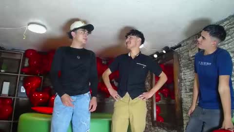 flyckers online show from March 1, 9:26 pm