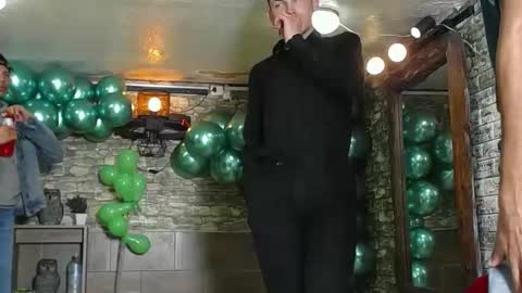 flyckers online show from February 14, 12:03 pm