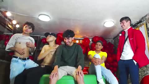 flyckers online show from March 11, 9:26 pm