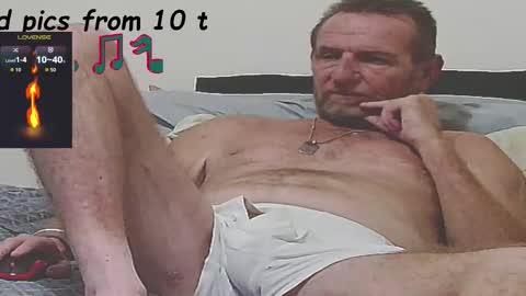Snapshot of forexxxx_man chatting on October 20, 2:26 am doc online show from October 20, 2:26 am