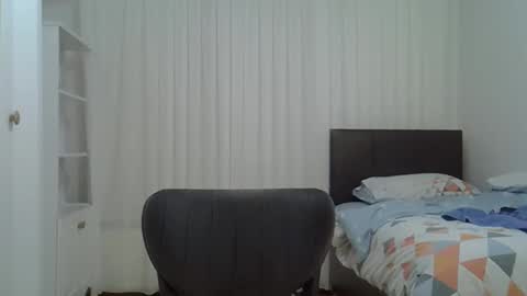 fortiori8 online show from April 6, 8:31 pm