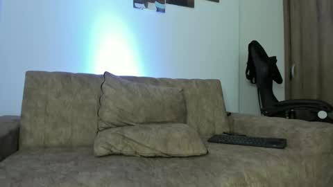 IM FRAIDER online show from February 9, 2:44 pm