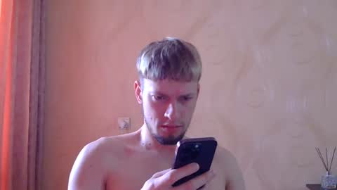 frame_tamer888 online show from June 24, 9:23 am