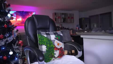 Frank Farrell. Hey remember to give me a thumbs up Ty online show from December 19, 3:58 am