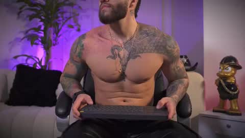 Frank Farrell. Hey remember to give me a thumbs up Ty online show from March 31, 12:45 am