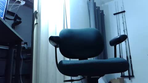 Snapshot of freakyfreddie305 chatting on October 17, 2:48 am freakyfreddie305 online show from October 17, 2:48 am