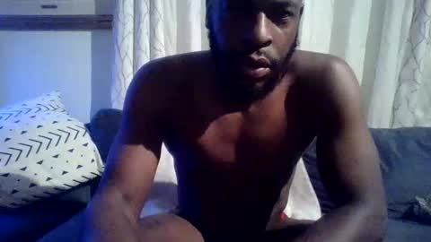 freakyhungbi online show from December 28, 6:49 am