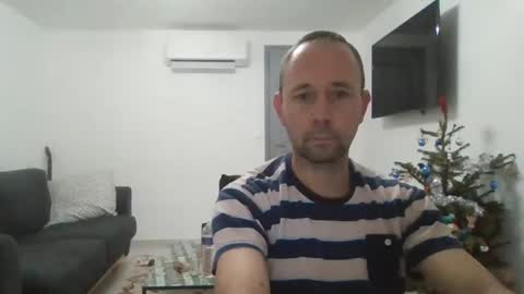 fredodu41 online show from December 7, 5:09 pm