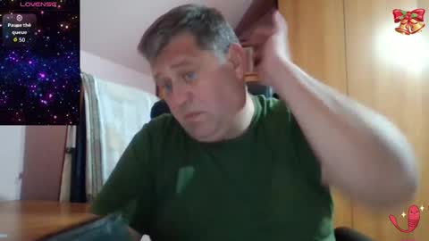 freeboy80180 online show from November 30, 2:19 pm