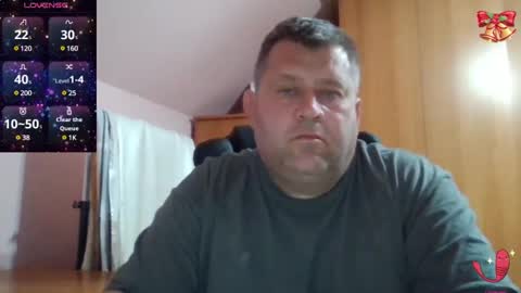 Snapshot of freeboy80180 chatting on March 10, 6:12 pm freeboy80180 online show from March 10, 6:12 pm