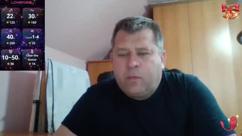 Snapshot of freeboy80180 chatting on February 14, 12:25 pm freeboy80180 online show from February 14, 12:25 pm