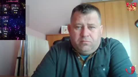 Snapshot of freeboy80180 chatting on February 26, 9:42 am freeboy80180 online show from February 26, 9:42 am