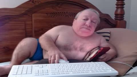 Cute Lil Man online show from November 28, 5:43 am