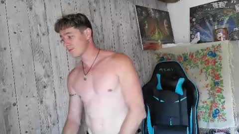 French Horny Bibs online show from June 29, 1:22 pm