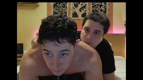 French Horny Bibs online show from January 4, 8:37 pm