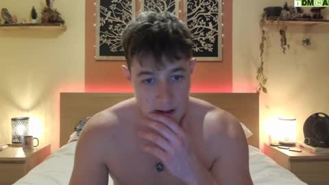 French Horny Bibs online show from February 21, 9:00 pm