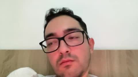 freshman  imonyou98 online show from December 17, 10:49 pm