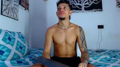 Adam y pitter online show from May 31, 1:43 pm