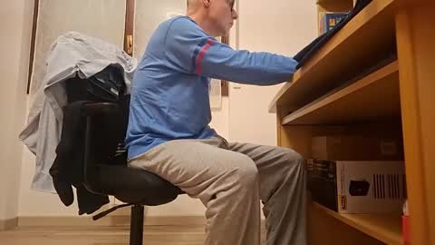 Frustino online show from January 18, 11:07 pm