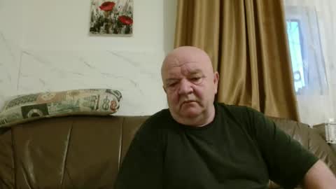 fullballs6 online show from February 24, 4:35 am