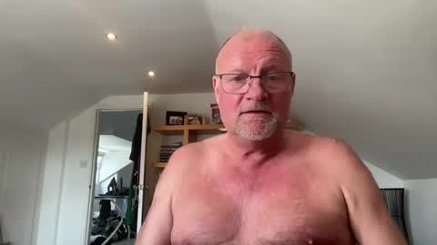 funtime88888 online show from April 10, 1:51 pm