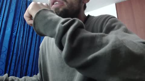 andrew online show from December 26, 7:24 am