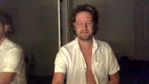 gcsurfer81 online show from April 26, 9:28 am