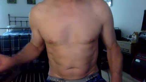 geetarluvver online show from December 14, 6:41 pm