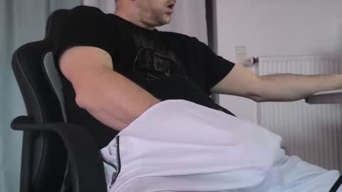 Lassmiranda online show from December 4, 7:39 am