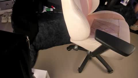 Genesis online show from November 28, 5:10 am