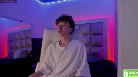 genesis_js online show from February 26, 9:27 pm