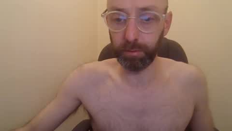 Snapshot of geon2xx chatting on March 4, 7:54 pm Geon online show from March 4, 7:54 pm